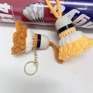 Llavero de muñeco de dibujos animados tejido a mano, colgante ecológico de lana de ganchillo, regalo hecho a mano para novio o novia - Product Image 5