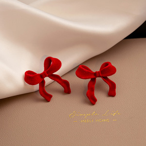 <span class=keywords><strong>Orecchini</strong></span> a fiore floccato rosso vino Silver Needle 2024, eleganti borchie a forma di rosa con fiocco, stile cinese per il Capodanno - Product Image 3