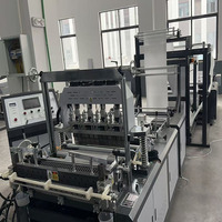 Machine entièrement automatique de fabrication, de découpe et de couture de sacs non tissés pour la Chine