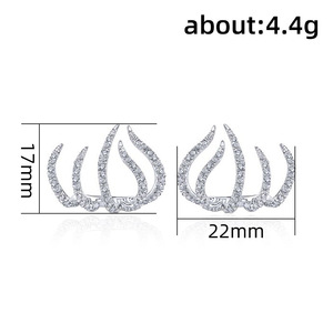 Orecchino a clip irregolare a cinque griffe alla moda per donna, accessorio per l'orecchio da indossare tutti i giorni - Product Image 4