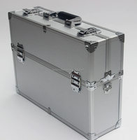 Boîte de rangement en aluminium verrouillable argentée, mallette à outils en aluminium ouverte de porte à deux battants