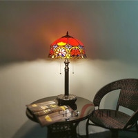 Vente en gros et vente directe de mosaïques en verre coloré, verre teinté, base en bronze et lampe de table rétro européenne