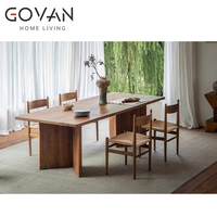 Massiver Esstisch aus altem Holz Wabi-Sabi Design Style Stabil und vielseitig für Zuhause oder Hotel für die Villa