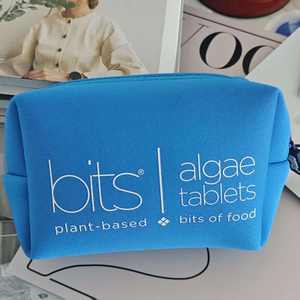 Trousse de maquillage en néoprène de haute qualité Sac de voyage étanche avec logo en silicone 3D - Product Image 5