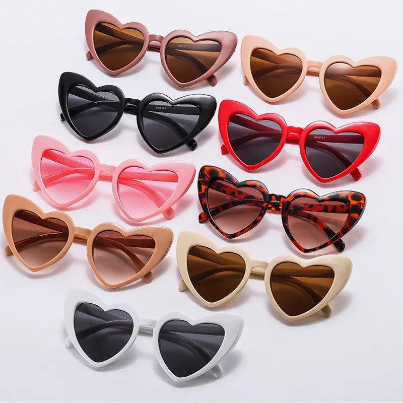 2023 Kids Brand Designer Cat Eye Sun Glasses Female Retro Love Heart Shaped Glasses Ladies UV400 Protection Heart Sunglasses