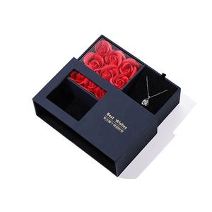 Scatole <span class=keywords><strong>Regalo</strong></span> per <span class=keywords><strong>San</strong></span> <span class=keywords><strong>Valentino</strong></span> dal Design Raffinato, Portagioie <span class=keywords><strong>Romantico</strong></span>, Confezione <span class=keywords><strong>Regalo</strong></span> per Natale - Product Image 4