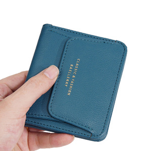 กระเป๋าสตางค์ขนาดเล็กสำหรับผู้หญิงแบรนด์ Baellerry สีแดง พร้อมช่องใส่บัตร ดีไซน์บางทันสมัยสำหรับใช้ในชีวิตประจำวัน - Product Image 5