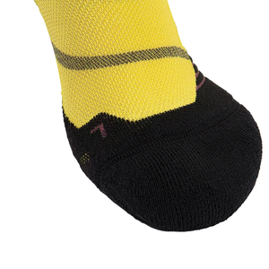 Nouvelles chaussettes de sport pour jeunes, respirantes, absorbant la transpiration, séchage rapide, service OEM, impression personnalisée, dernière tendance - Product Image 6