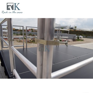 Plataforma Segura Beyond Stage con Valla Protectora para Actividades en Interiores y Exteriores - Product Image 2