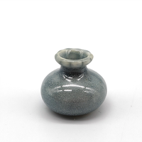Mini vase en céramique peint à la main, minimaliste, exquis et durable, accessoires pour maison de poupée, pour arrangement floral, cadeau