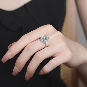 À <span class=keywords><strong>la</strong></span> mode classique élégant mariage bijoux fins Plata 925 argent Sterling 1ct Vvs Moissanite anneaux pour les filles - Product Image 2