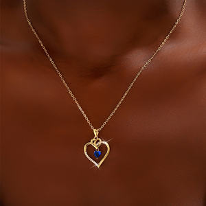 Collana con <span class=keywords><strong>Cuore</strong></span> <span class=keywords><strong>Infinito</strong></span> - Design a Cuori Senza Fine, Catena Dorata con Gioielli di Lusso Accessibili per Donne e Uomini - Product Image 5