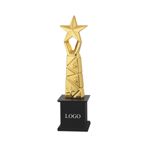 Trophée en métal orné de diamants, conçu pour la reconnaissance de l'excellence commerciale. Trophée sportif haut de gamme avec corps métallique durable et design attrayant. - Product Image 1