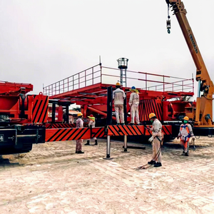 Plateforme de travail aérienne sur chenilles rouge 31m, diesel, entièrement hydraulique, pour la construction en haute altitude et l'installation de plafonds - Product Image 1