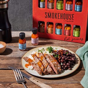 Set de Especias <span class=keywords><strong>Gourmet</strong></span> para Asar y Set de Salsas Picantes en Mini Botellas de Vidrio, Diseño Moderno Hecho a Mano, Set de 20 - Product Image 3