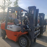 Chariot élévateur diesel 3T Chine Asie, moteur Nissan, 2T 3TON, chariot à palettes à GPL/gaz, nouveaux composants principaux, boîte de vitesses, mât, 4 roues motrices, 1 an