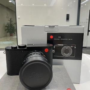 กล้อง Leica Q3 ระดับมืออาชีพ 60.3 ล้านพิกเซล ถ่ายวิดีโอ 8K ฟูลเฟรม กล้องคอมแพคเลนส์คงที่ พร้อมการ์ด Wi-Fi และถ่ายได้ 390 ภาพต่อการชาร์จ กล้องดิจิตอล Q3 - Product Image 2