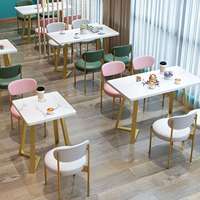 Combinaison de meubles de café haut de gamme blancs et dorés |   Canapé commercial durable et chaises à structure métallique pour hôtel de charme
