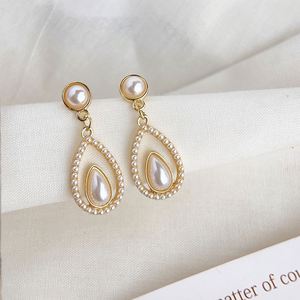 Pendientes de Perlas en Forma de Lágrima Estilo Corte Francés Elegante para Mujer, Pendientes de Perlas en Forma de Gota de Agua, Joyería de Oreja Chapada en Oro de 18K - Product Image 2