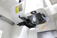 Magazine d'outils à disque Machine à rail linéaire Fraiseuse Cnc 4 axes VMC1165 Fraiseuse verticale Cnc