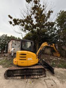 Miniexcavadora Usada CAT 304C CR, Excavadora Compacta Original Caterpillar de 4 Toneladas para Trabajos de Jardinería, Alcantarillado y Obras Municipales - Product Image 5