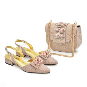 Scarpe e borse italiane con <span class=keywords><strong>tacchi</strong></span> <span class=keywords><strong>bassi</strong></span> più venduti in fabbrica per feste africane 4CM - Product Image 4