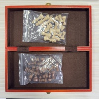 Inventario de fábrica Precio bajo Moq bajo Tablero De Ajedrez Piezas de ajedrez plegables de madera Juego de tableros Juego de obsequios corporativos