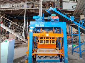 เครื่องผลิตคอนกรีตบล็อก Qt4-28เครื่องทำอิฐซีเมนต์แบบเถ้าลอยต้นทุนต่ำเครื่องทำอิฐซีเมนต์น้ำหนักเบา - Product Image 3