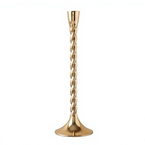 Support de bougie conique en métal torsadé doré, texture moulée, décoration pour centre de table, vente en gros - Product Image 1