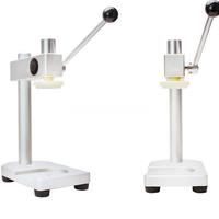 Machine de scellage manuelle pour bocaux en plastique PET avec couvercles en aluminium, idéale pour l'emballage du thé, du jus, des sodas et des boissons