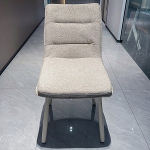 Set da Pranzo Moderno con Tavolo e 6 Sedie in Stile Scandinavo, Rivestimento in Tessuto di Cotone - Product Image 4