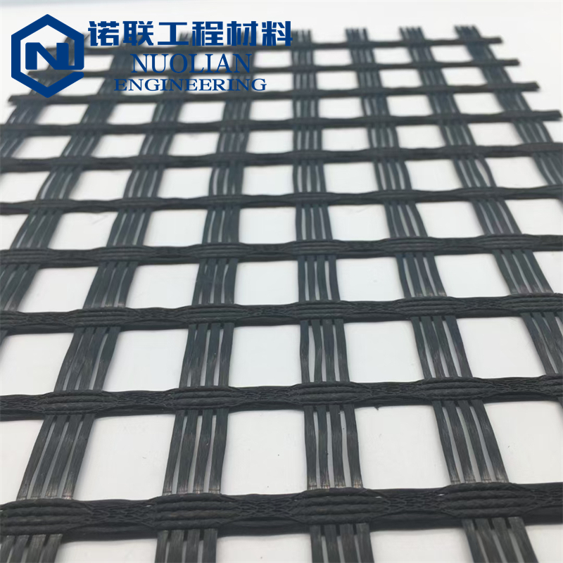 Biaxial Fiberglass Yarn Geogrid Factory Price 50--200KN for Bitume Road Repair