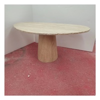 Table basse ovale moderne personnalisable en travertin avec bords naturels Base ronde conique convertible pour meubles de maison ou d'hôtel