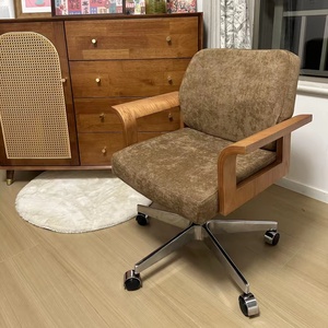 Fauteuil de bureau pivotant multifonctionnel en bois massif pour la maison et le bureau - Product Image 4