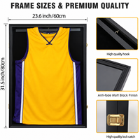 Grande vitrine à cadres verrouillable pour maillots et photos, avec façade en plexiglas, cadre noir et crochets de suspension