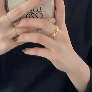New Designs Stainless Steel Women's Finger Jewelry Flywheel Gear Shaped Ring for Women