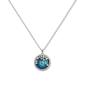 [ExpoJoyería Internacional de Hong Kong] Collar con Colgante Redondo Brillante de Esmalte Azul Luminoso con Detalles de Diamantes - Product Image 1