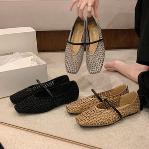 Sandalias de playa sin cordones informales ligeras de verano para mujer, zapatos planos de malla hueca para exteriores de Ballet transpirable japonés dulce - Product Image 1