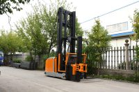 Schmalgangstapler mit Hochkabine, Elektrischer Gelenkstapler für Hochregallagerung und -entnahme
