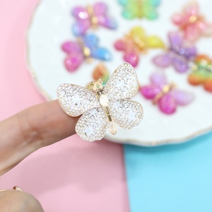 Venaliso-breloque de décoration pour ongles, feuille d'or colorée, en résine brillante, 3D, pour bricolage, accessoires pour manucure, 33*25mm - Product Image 4