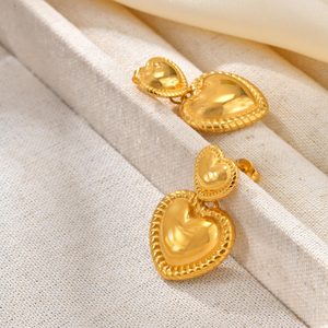 Pendientes de Corazón de Acero Inoxidable Chapados en Oro de 18K <span class=keywords><strong>OUSLY</strong></span> de Alta Gama con Engaste de Garra, Modernos para Aniversario de Mujer - Product Image 4