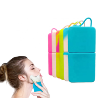 Moule à glace en silicone en gros, rouleau de glace facial réutilisable et portable, outil de massage facial multifonctionnel rafraîchissant