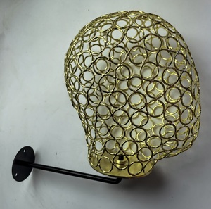 Модельная вешалка с золотой крышкой - Product Image 3