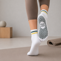 Chaussettes de yoga mi-mollet en coton pour femmes, antidérapantes, avec grip, pour ballet et Pilates, personnalisables avec logo, chaussettes Pilates antidérapantes