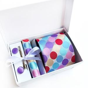 Corbata <span class=keywords><strong>de</strong></span> lunares <span class=keywords><strong>de</strong></span> lujo <span class=keywords><strong>de</strong></span> 8cm, entretela cosida a mano con buena irrompible, sostiene el nudo perfecto, cuidado fácil, juego <span class=keywords><strong>de</strong></span> regalo <span class=keywords><strong>de</strong></span> corbatas para hombre - Product Image 1