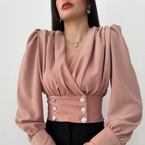بلوزة نسائية بياقة على شكل V وأكمام طويلة منتفخة بلون موحد، تصميم مثير يبرز الخصر - Product Image 2