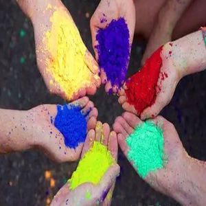 100 g/sac Holi couleur poudre <span class=keywords><strong>blague</strong></span> pratique Gadget drôle pour les fêtes Graduations Thanksgivings arc-en-ciel farine de maïs poudre colorée - Product Image 5