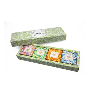 Ensemble de savon au miel biologique fait à la main Savon naturel à la propolis Savon à la <span class=keywords><strong>gelée</strong></span> <span class=keywords><strong>royale</strong></span> Savon au pollen Nettoyant pour le visage et le corps pour tous les types de peau - Product Image 1