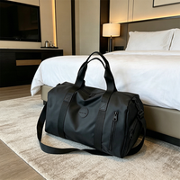 Sac de voyage en polyester pratique avec logo personnalisé, résistant à l'eau, avec poche pour articles mouillés, spacieux, avec bandoulière réglable