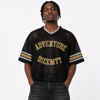 T-shirt de football en maille à col en V 100 % polyester coupe oversize et carrée imprimé lettres style hip-hop personnalisable avec logo vente en gros